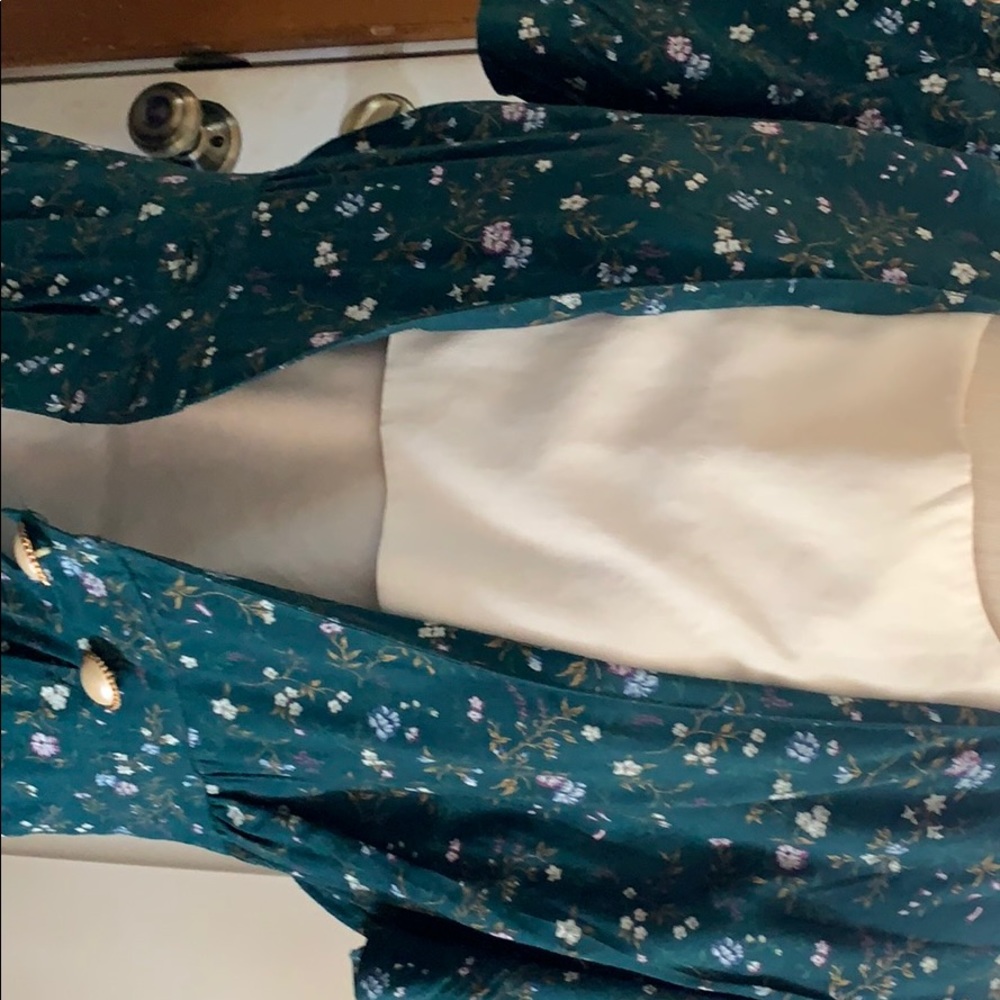 Dress - Picture 5 of 5